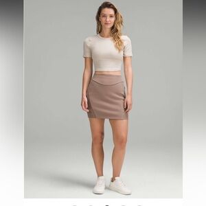 Lululemon Scuba High-Rise Mini Skirt‎ Taupetastic Size Small
NEW WITH TAGS